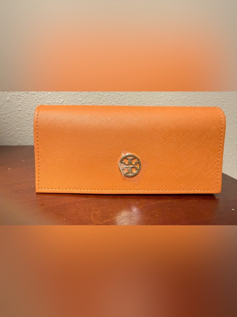 Tory Burch Navy Cat-Eye Sunglasses with Orange Case - Picture 4 of 7